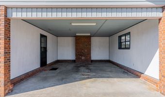 198 MEADOW Rd, Alma, GA 31510