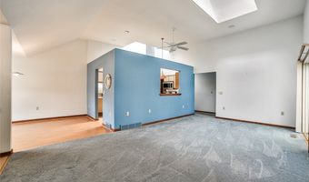 831 Robin Rd, Amherst, NY 14228