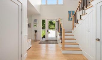 31 Wright Ln, Jamestown, RI 02835