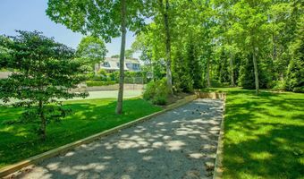 10 Pepperidge Ln, Amagansett, NY 11930