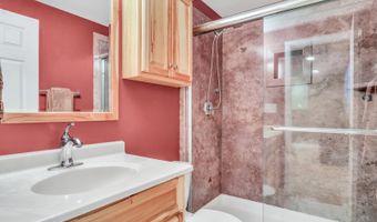 700 Needlegrass Pkwy, Antioch, IL 60002