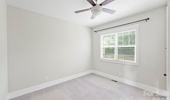 3030 Attaberry Dr, Charlotte, NC 28205