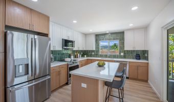 244 Kihapai St A, Kailua, HI 96734