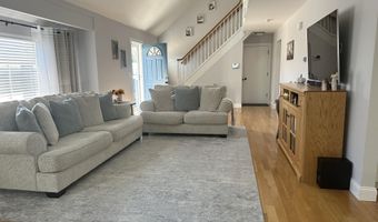 1008 Anchor Ave, Beachwood, NJ 08722