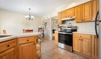 837 Cable Ave, Beachwood, NJ 08722