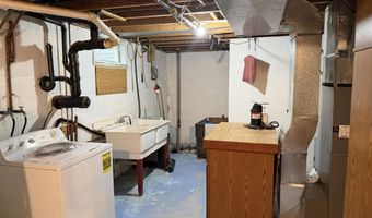 W7230 Marquis Rd, Amberg, WI 54102