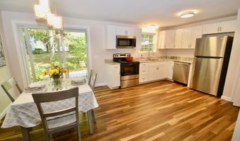 71 Baldwin Dr, Bangor, ME 04401