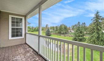 2925 N Knightsbridge Cir, Ann Arbor, MI 48105