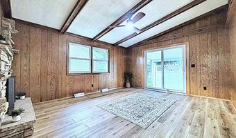2317 N BAY St, Appleton, WI 54911