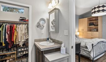 19930 Limelight Dr 421, Bend, OR 97702