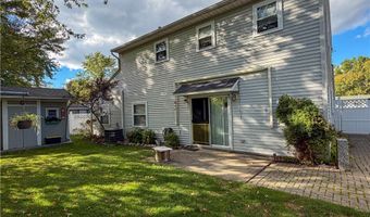 425 Southward Dr, Austintown, OH 44515