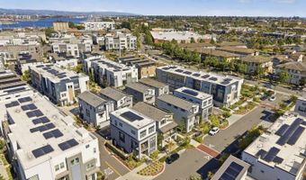2825 Crusader St, Alameda, CA 94501