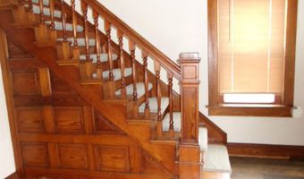 207 E 5th St, Atlantic, IA 50022