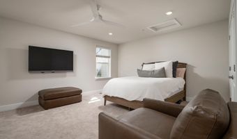 12455 SEA OAKS Ln 4, Berlin, MD 21811