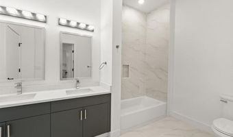 425 AVENUE C 305, Bayonne, NJ 07002