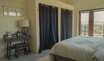 38 Tres Lomas, Arroyo Hondo, NM 87529
