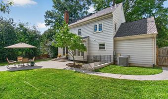 4714 8TH St S, Arlington, VA 22204