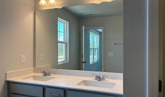 318 Leland Crest Dr, Apex, NC 27539