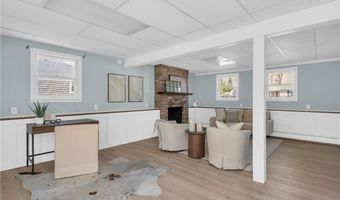 6 Acre Ave, Barrington, RI 02806