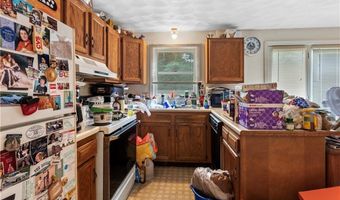 11 Sandy Ln, Burrillville, RI 02830