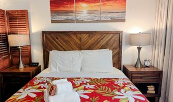 2425 Kuhio Ave 405, Honolulu, HI 96815