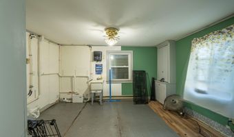 12 Lambert Ave, Augusta, ME 04330
