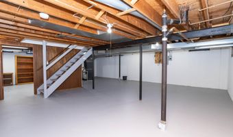 3356 Tacoma Cir, Ann Arbor, MI 48108