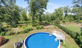 8 Ashley Dr, Lincoln, RI 02865