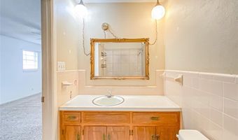 2810 Robertson Dr, Abilene, TX 79606