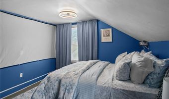 5 Nelson St, East Providence, RI 02916