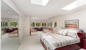 125 Woodruff Ave, Narragansett, RI 02882