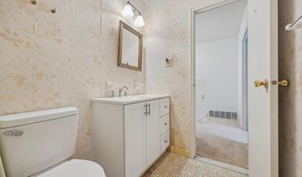 127 HAMPSTEAD Dr 127, Ambler, PA 19002