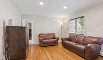 62 Crosby Ave, Albertson, NY 11507