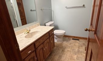 1206 Sugar Pine Dr, Anderson, IN 46012