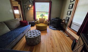 2 Green St, Barre, VT 05641