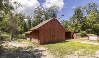 2 Firefly Dr, Baldwin, ME 04091
