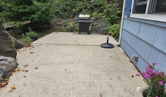 18 Harriet Ln, Darien, CT 06820