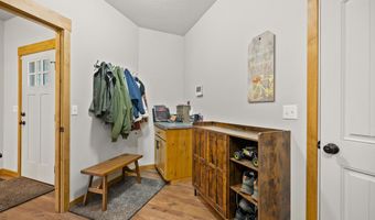 8436 E Snowy Ln, Athol, ID 83801