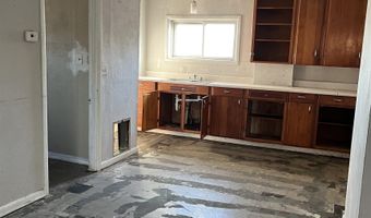 1242 E Superior St, Alma, MI 48801