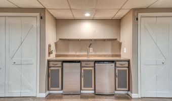 59 Park Rd, Colchester, CT 06415