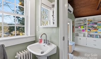 123 Westwood Rd, Asheville, NC 28804