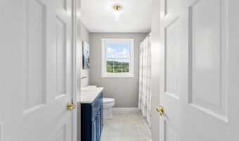 6 Gumpas Hill Rd, Pelham, NH 03076
