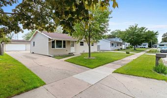 1513 E PLAZA Dr, Appleton, WI 54915