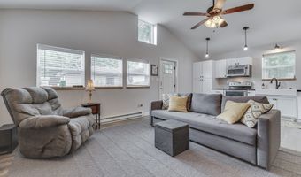 110 N Tresslar Ave, Bargersville, IN 46106