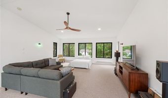 40 Alder Rd, Charlestown, RI 02813