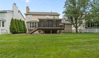 2535 Barrett Springs Dr, Ballwin, MO 63021
