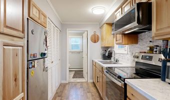 6 Cecile Ave, Augusta, ME 04330