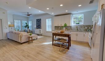 50 BEACH COTTAGE Ln, Atlantic Beach, FL 32233