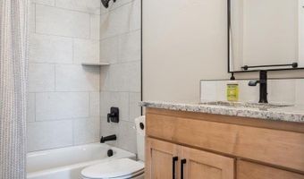 318 Lakeview Blvd, American Falls, ID 83211