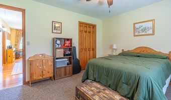 19422 Stirrup Dr, Abingdon, VA 24211